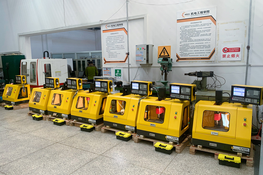 桌面级数控铣床