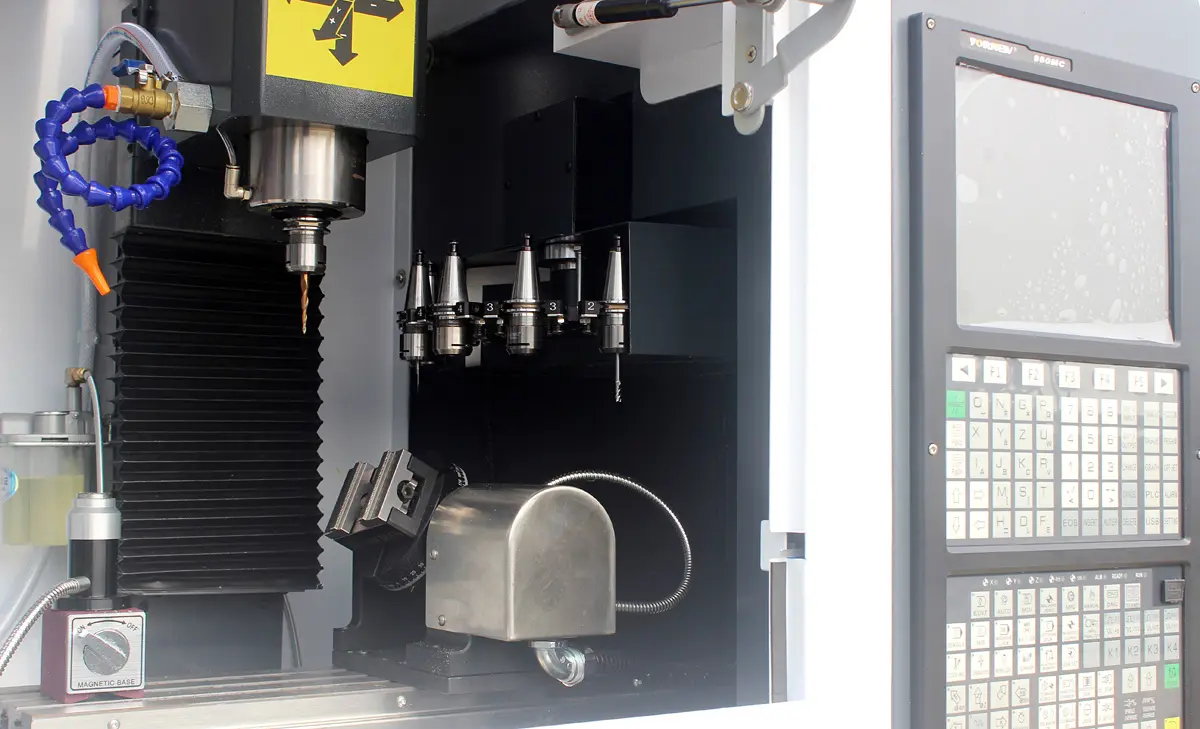 VMC230小型五轴加工中心