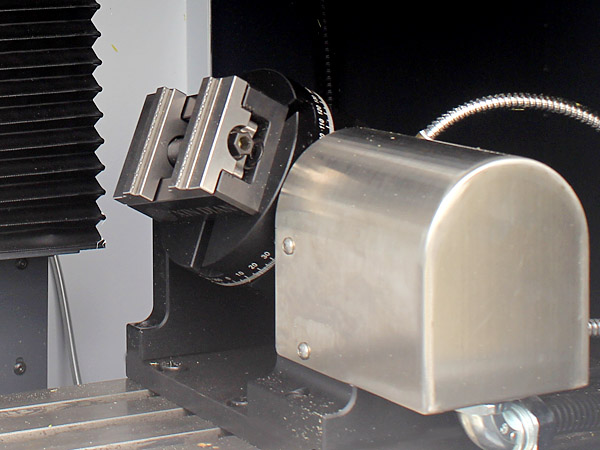 VMC230小型五轴加工中心刀库