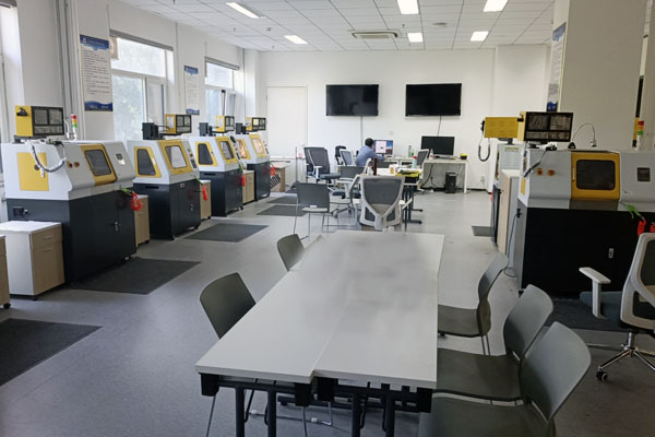 XK200桌面型数控铣床应用案例